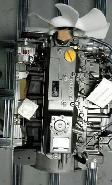 Yanmar 4TNV98-NSA Engine
