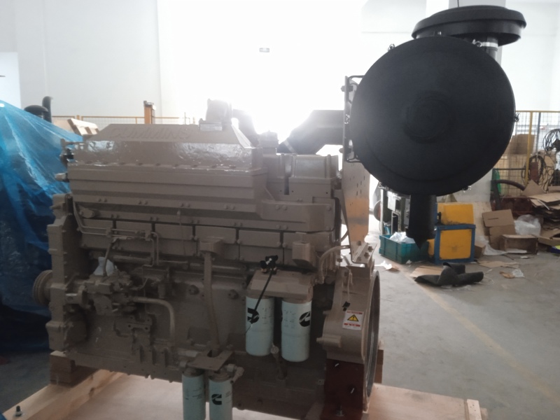 Cummins KTA19 Engine