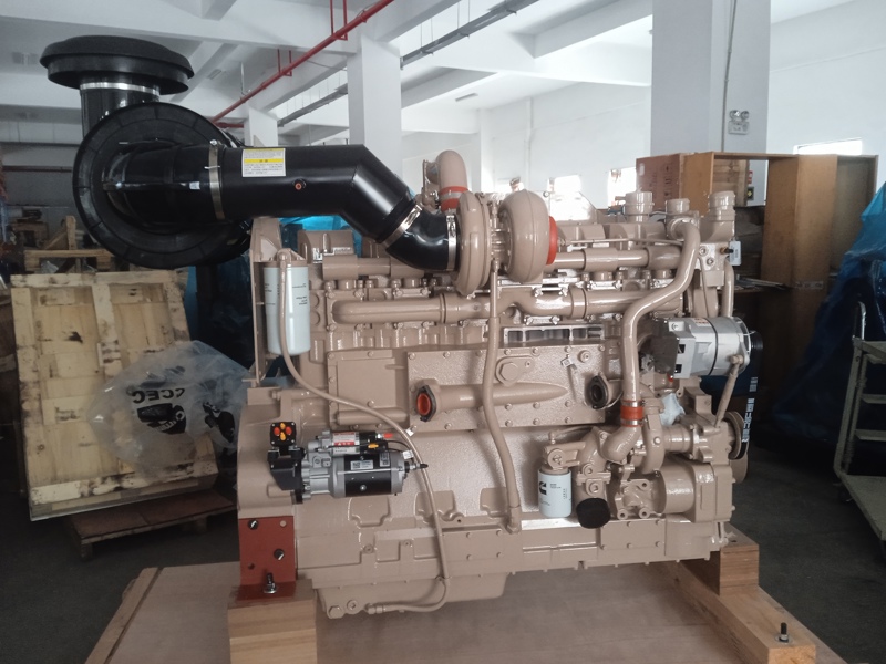 Cummins KTA19 Engine