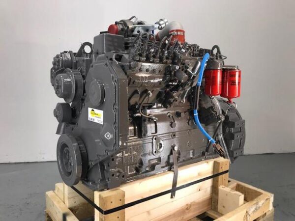 Komatsu SAA6D102 Engine