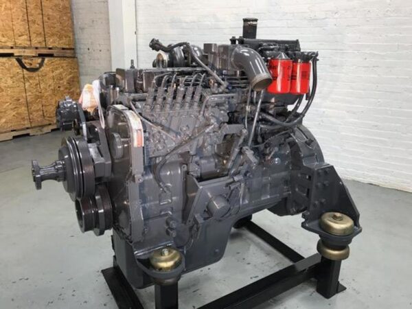 Komatsu SAA6D114 Engine