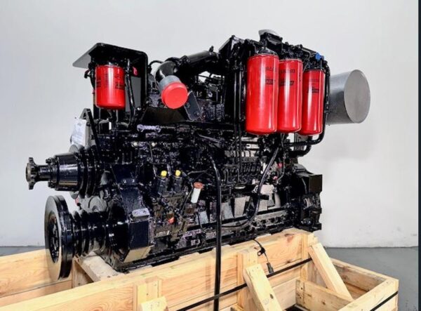 Komatsu SAA6D125E-3 Engine