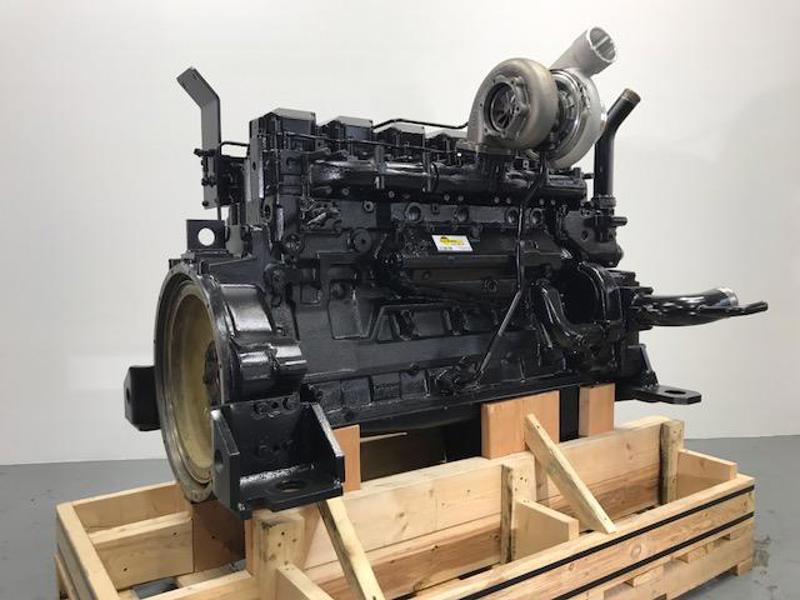 Komatsu SAA6D140E-3 Engine