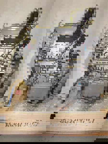 Yanmar 4TNV98T-ZGGE Engine