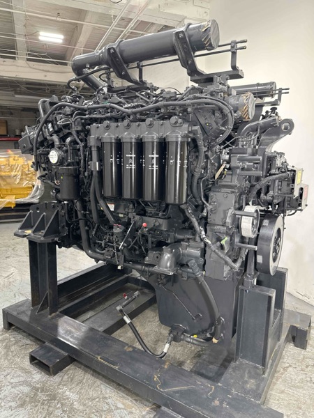 Komatsu SAA12V140E-7 Engine
