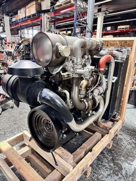 Perkins 1204E-E44TTA Engine