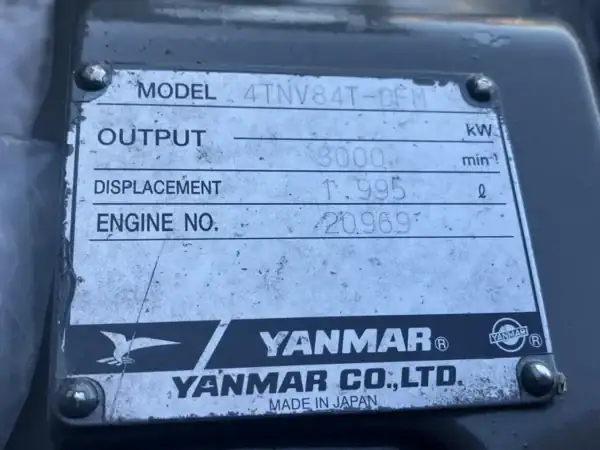 Yanmar 4TNV84T-DFM Engine