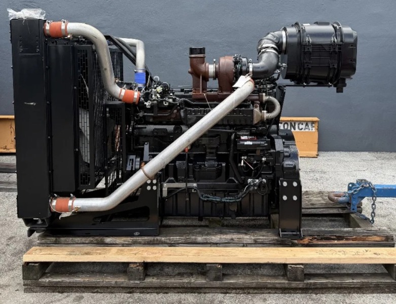 Deere 6090 Engine