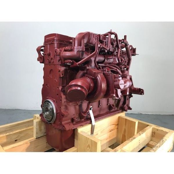 Cummins ISB6.7 Engine